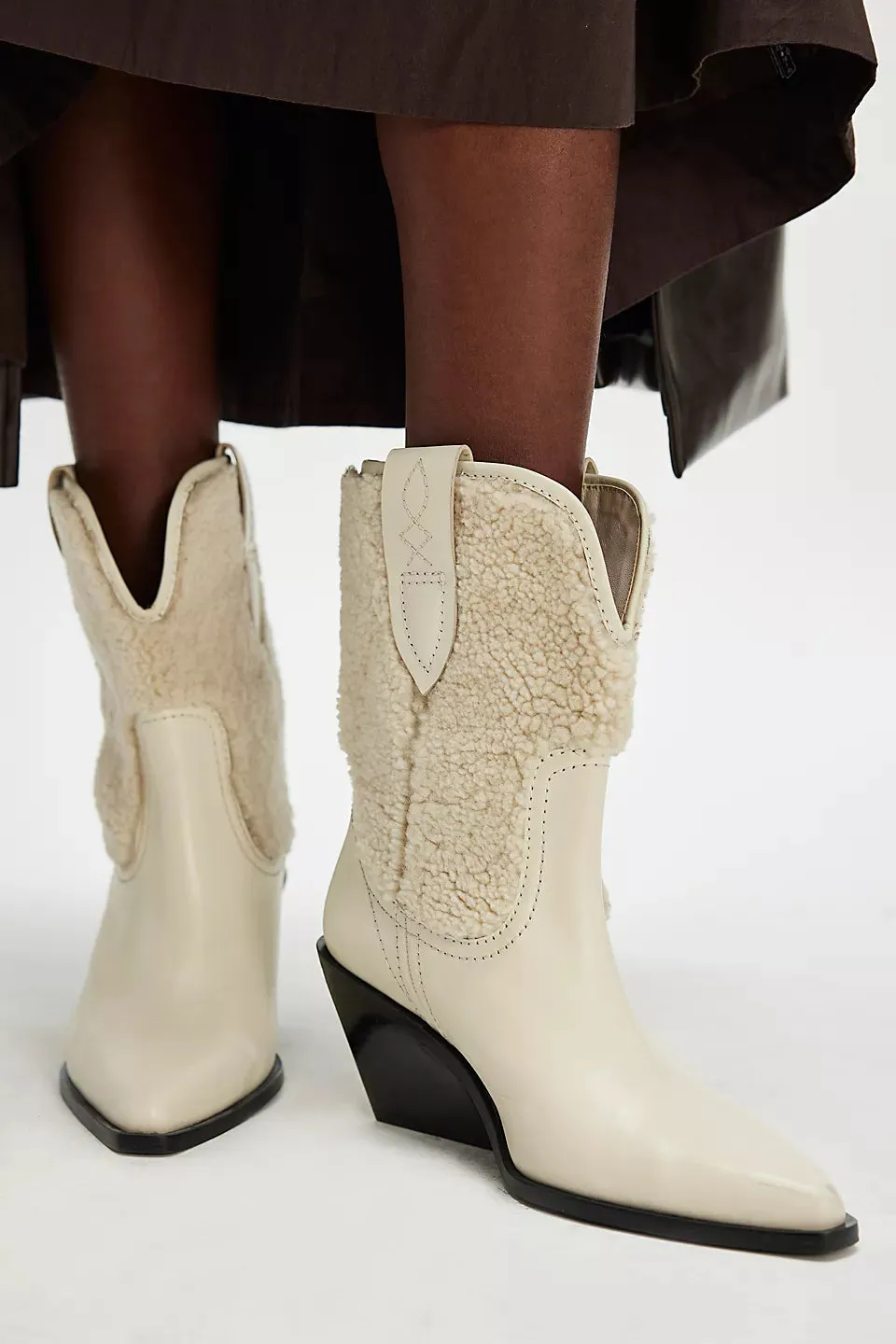 Pitchfork Point Shearling Boots - Arctic Fox Shearling